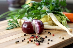 Zwiebel schneiden für die Gesundheit