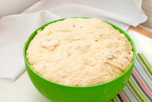 Hefeteigschüssel (depositphotos.com)